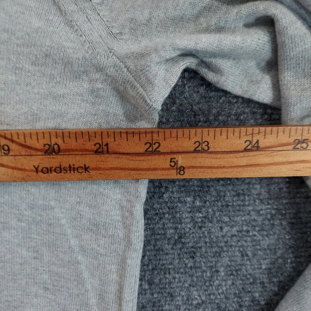 GAP neck sweater